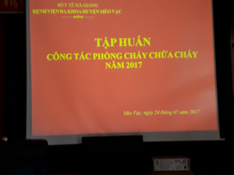 Bệnh viện đa khoa huyện Mèo Vạc tổ chức tập huấn công tác PCCC năm 2017